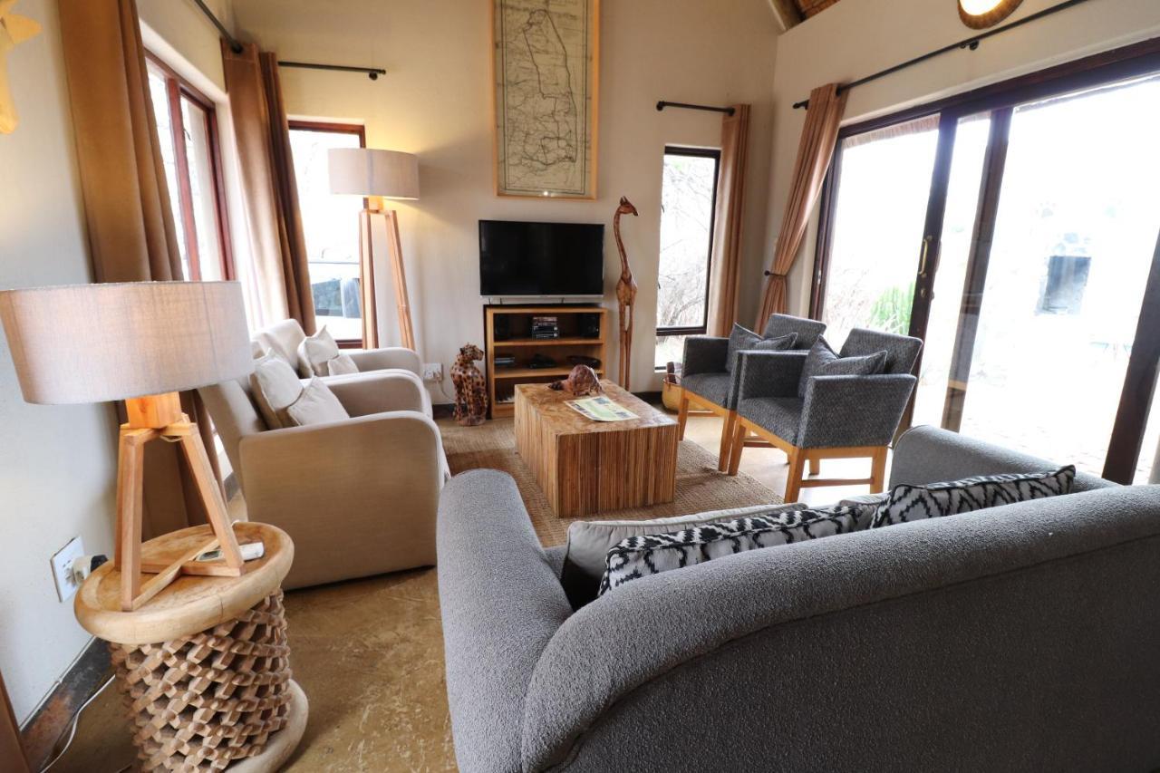 Giraffe Lodge