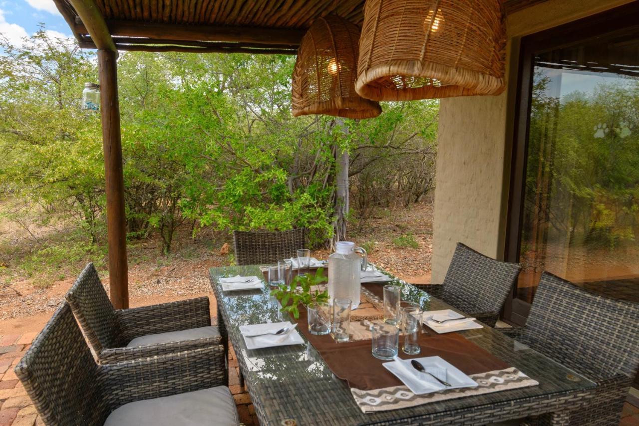 Giraffe * Hoedspruit